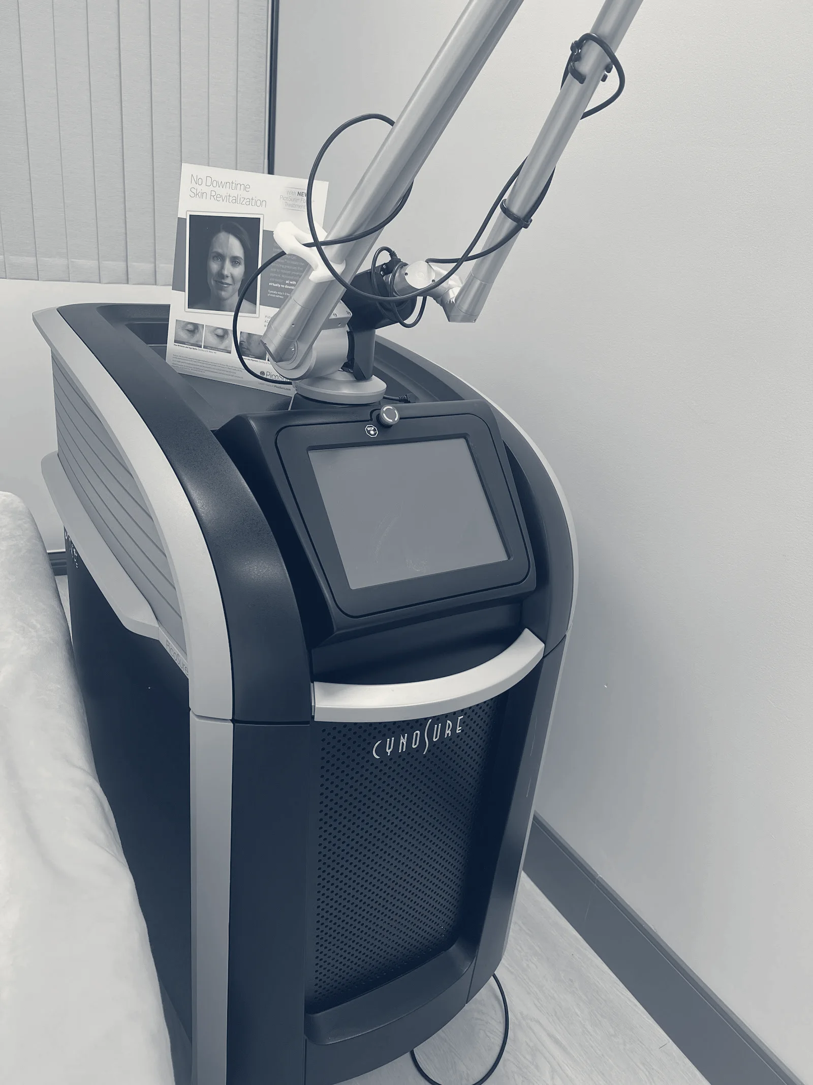 LL Blossoms Holistic Clinic — Great Neck, New York