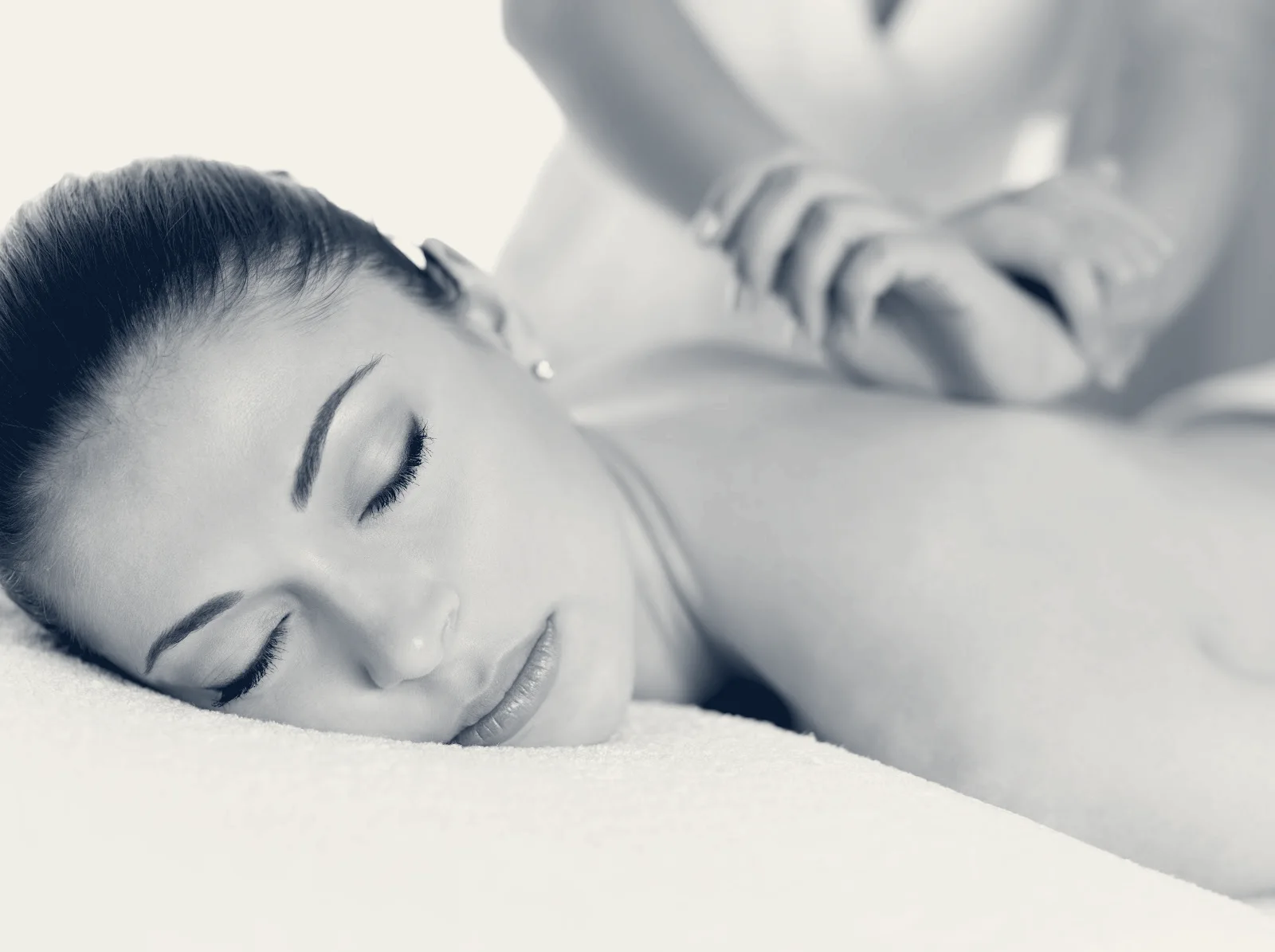 Rosemary Spa Head Massage — Mineola, New York