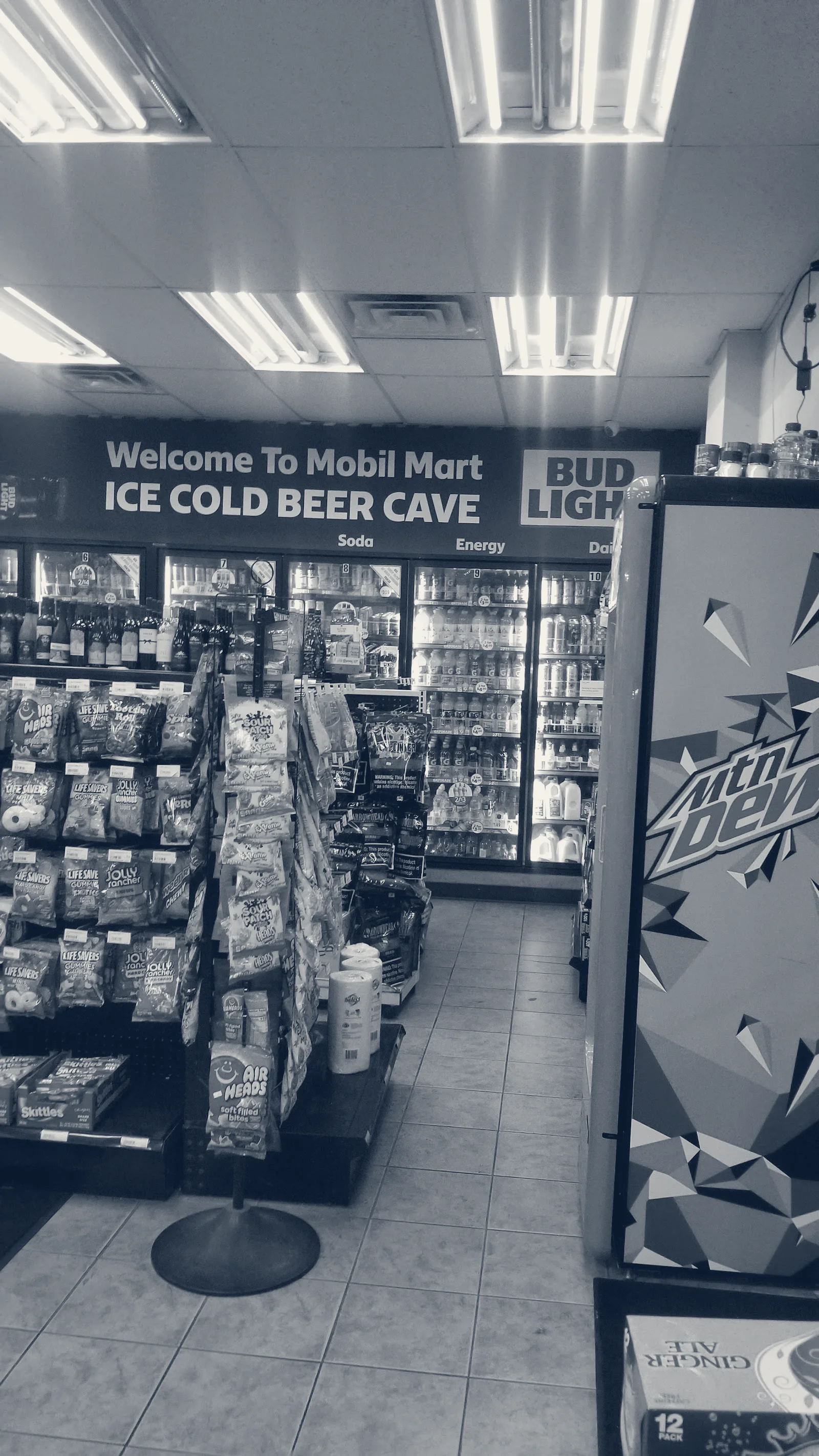 Mobil — Strongsville, Ohio