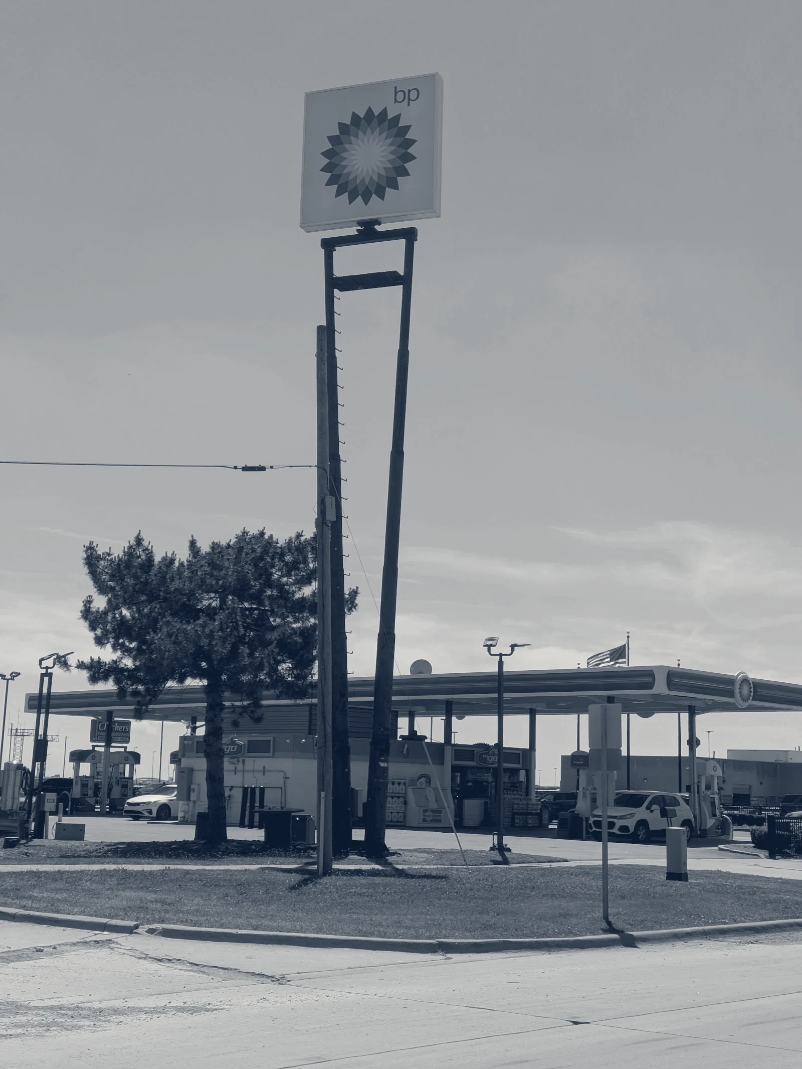 bp — Romulus, Michigan