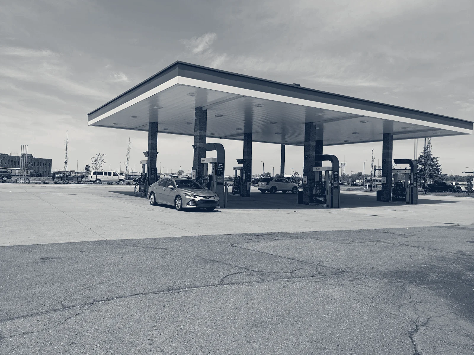 Mobil — Romulus, Michigan
