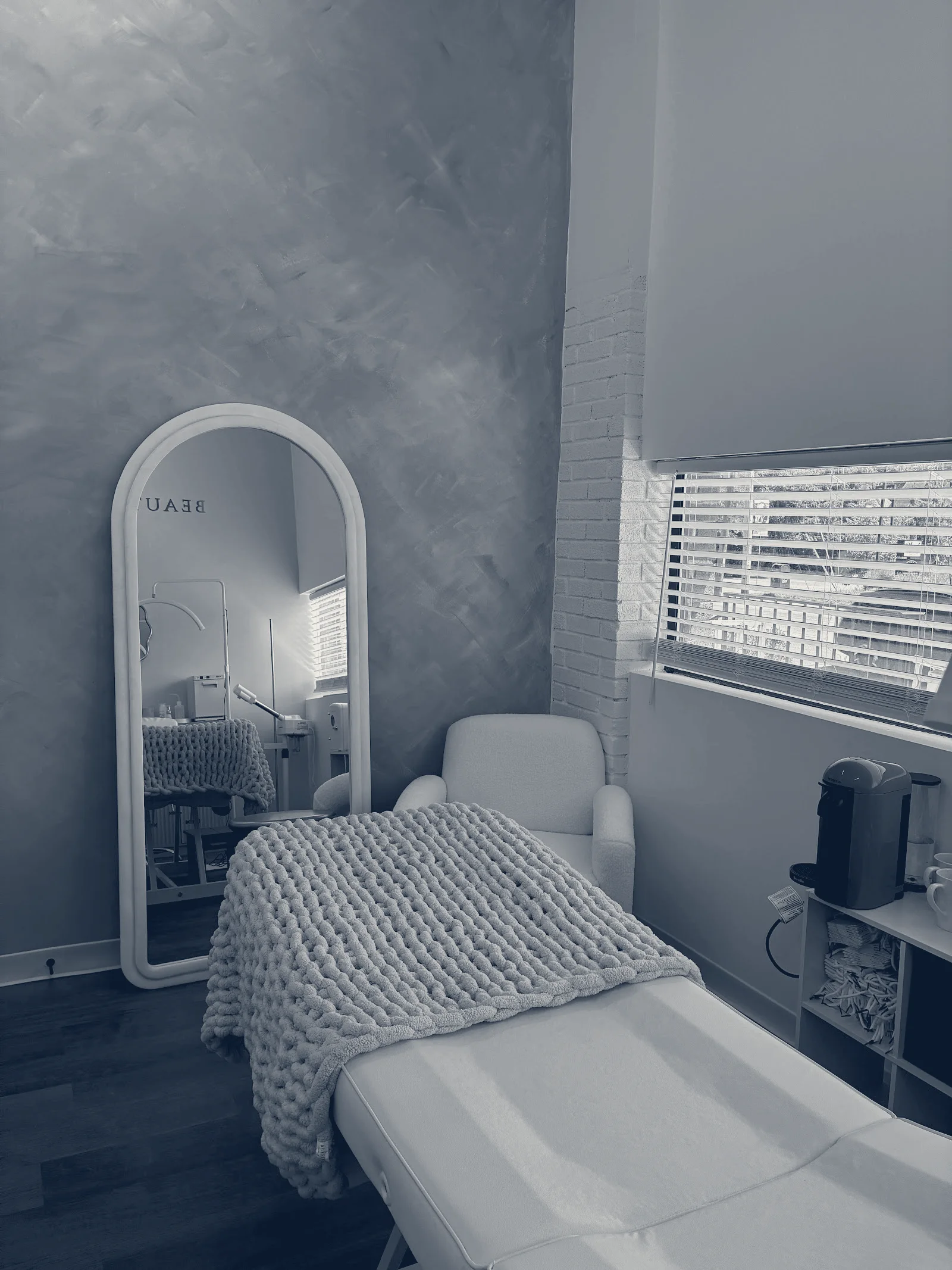 Glow Beauty Lounge — Poughkeepsie, New York