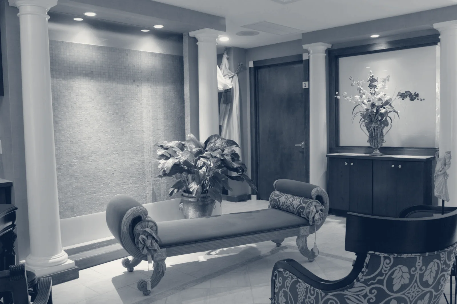 Parker Center for Plastic Surgery: Paul M Parker MD — Paramus, New Jersey
