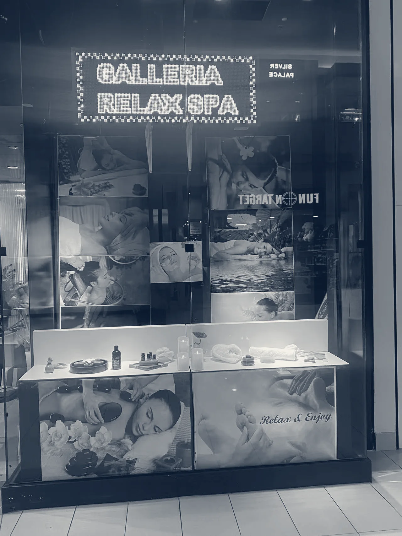GALLERIA RELAX SPA — Poughkeepsie, New York