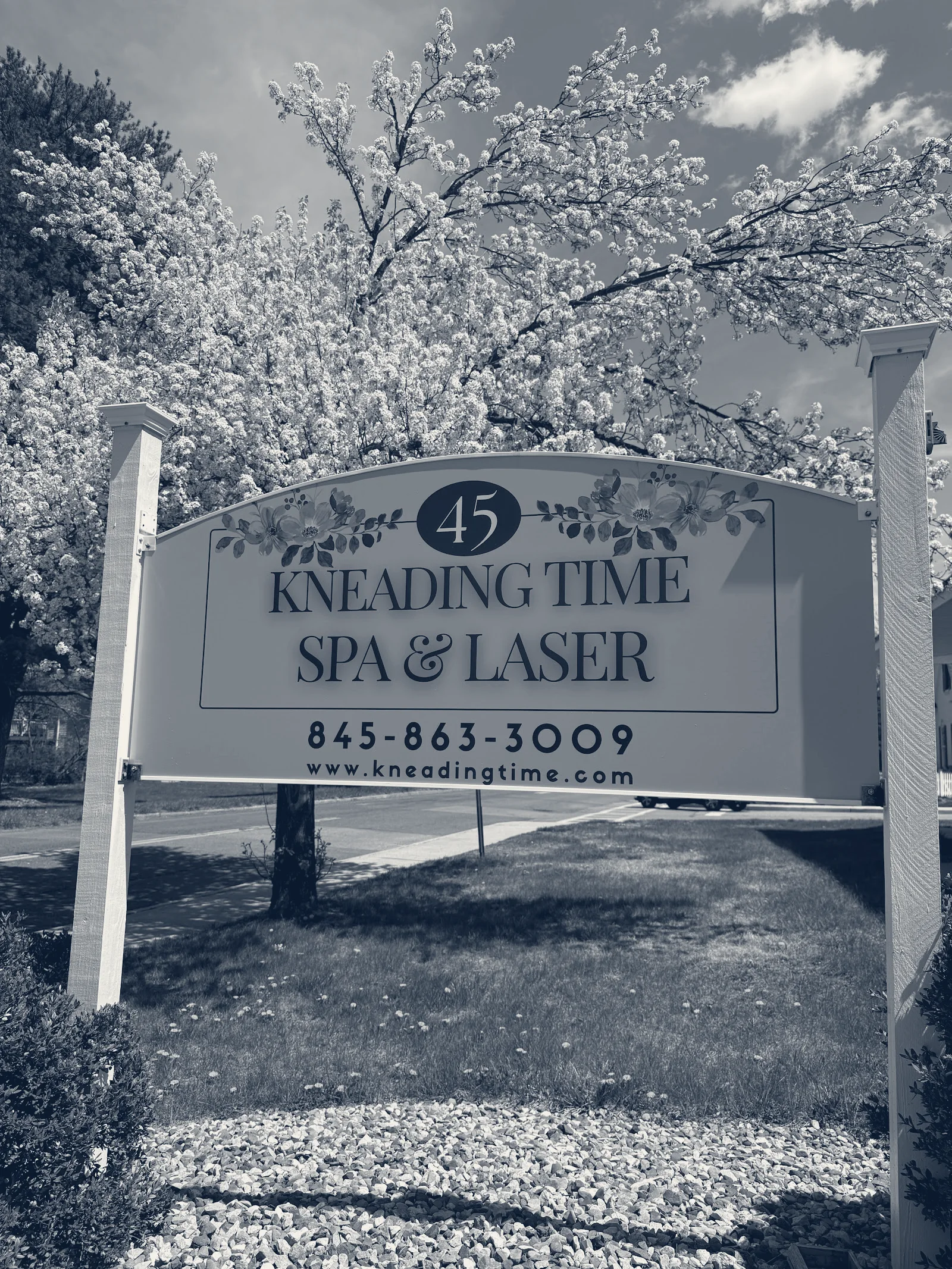 Kneading Time Spa & Laser — Cornwall-On-Hudson, New York