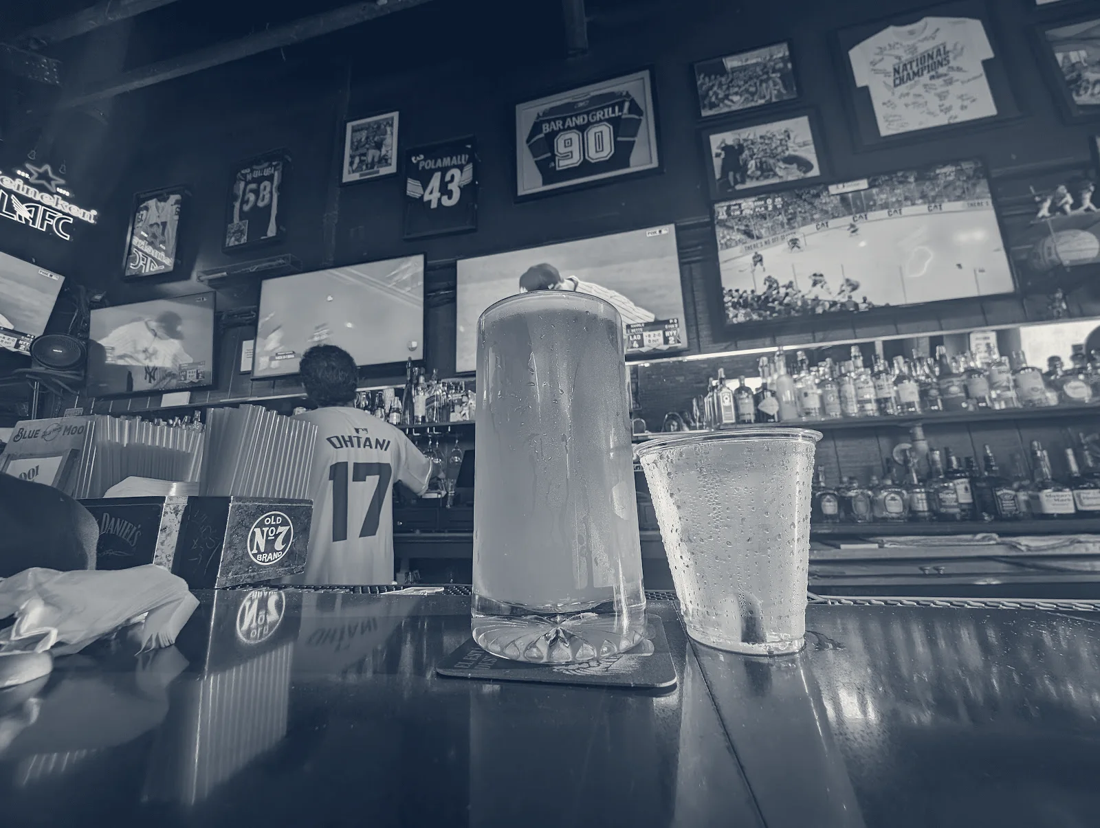 901 Bar and Grill — Los Angeles, California