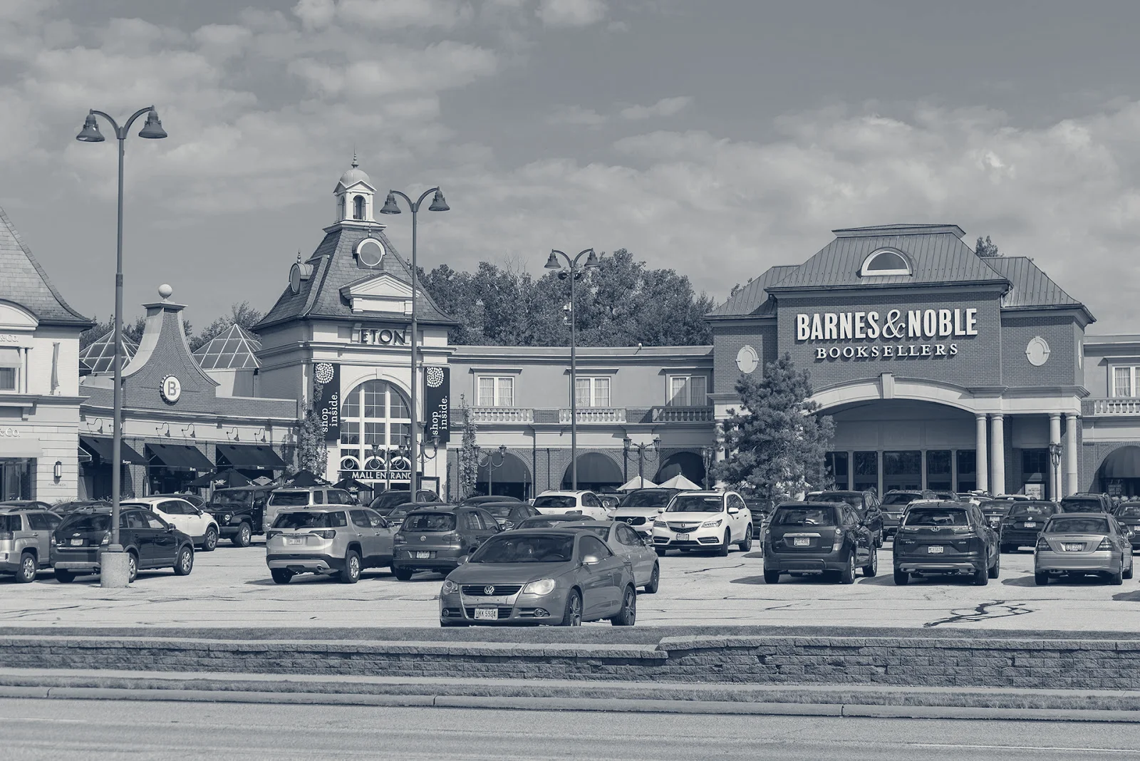 Eton Chagrin Boulevard — Woodmere, Ohio