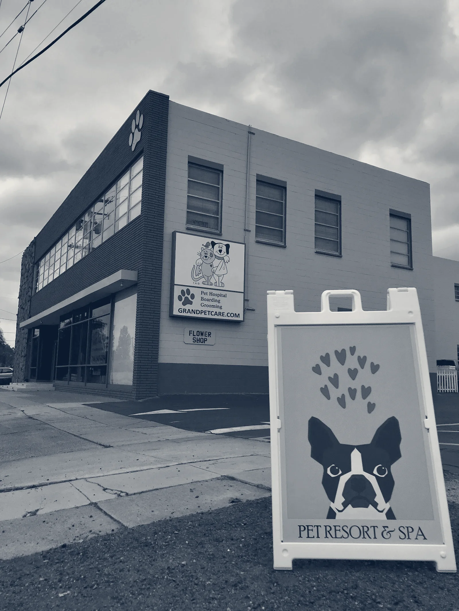 Grand Pet Care Center — Santa Ana, California