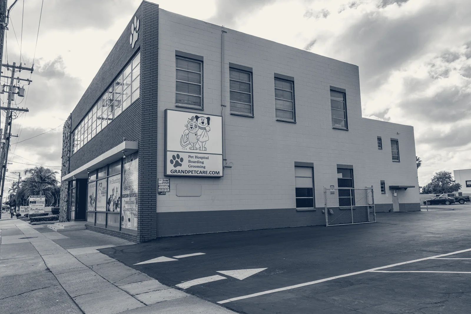 Grand Pet Care Center — Santa Ana, California