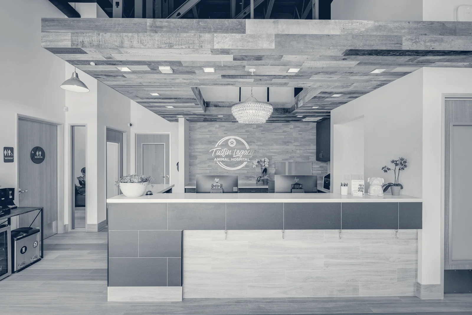 Tustin Legacy Animal Hospital — Tustin, California