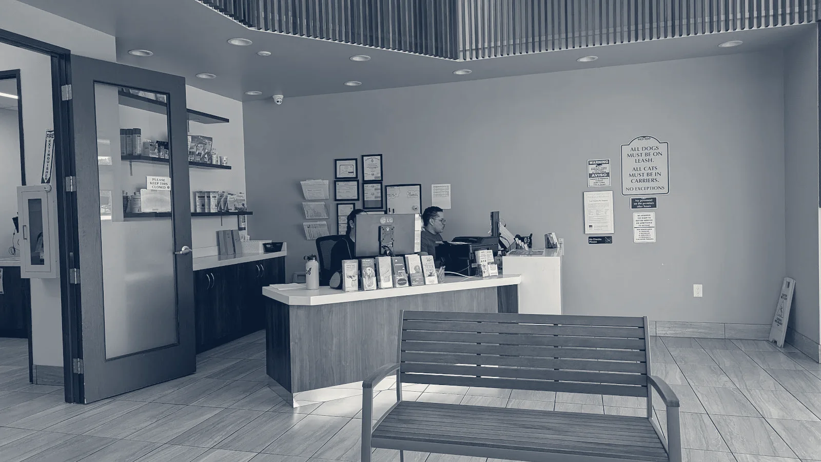 Los Coyotes Pet Hospital — Long Beach, California