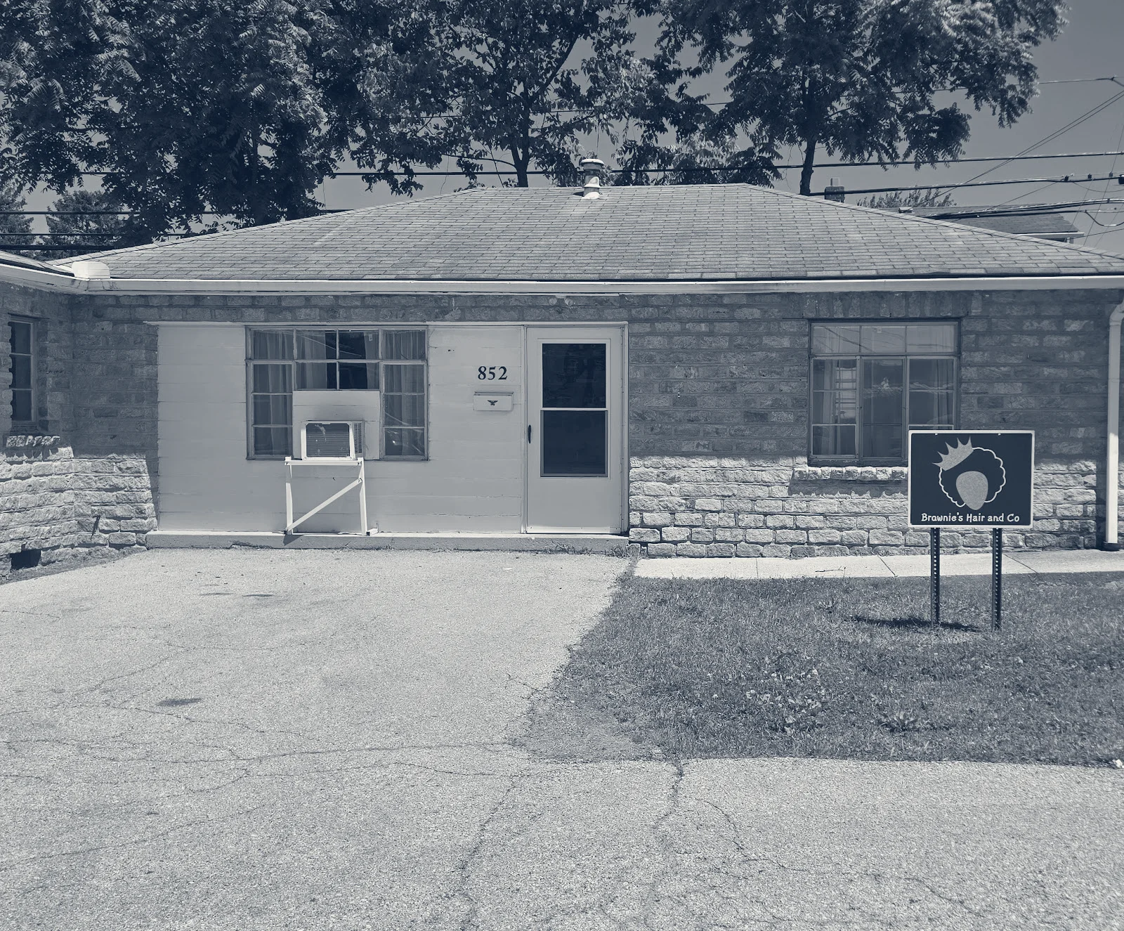 Brownies Hair and Co — Whitehall, Ohio