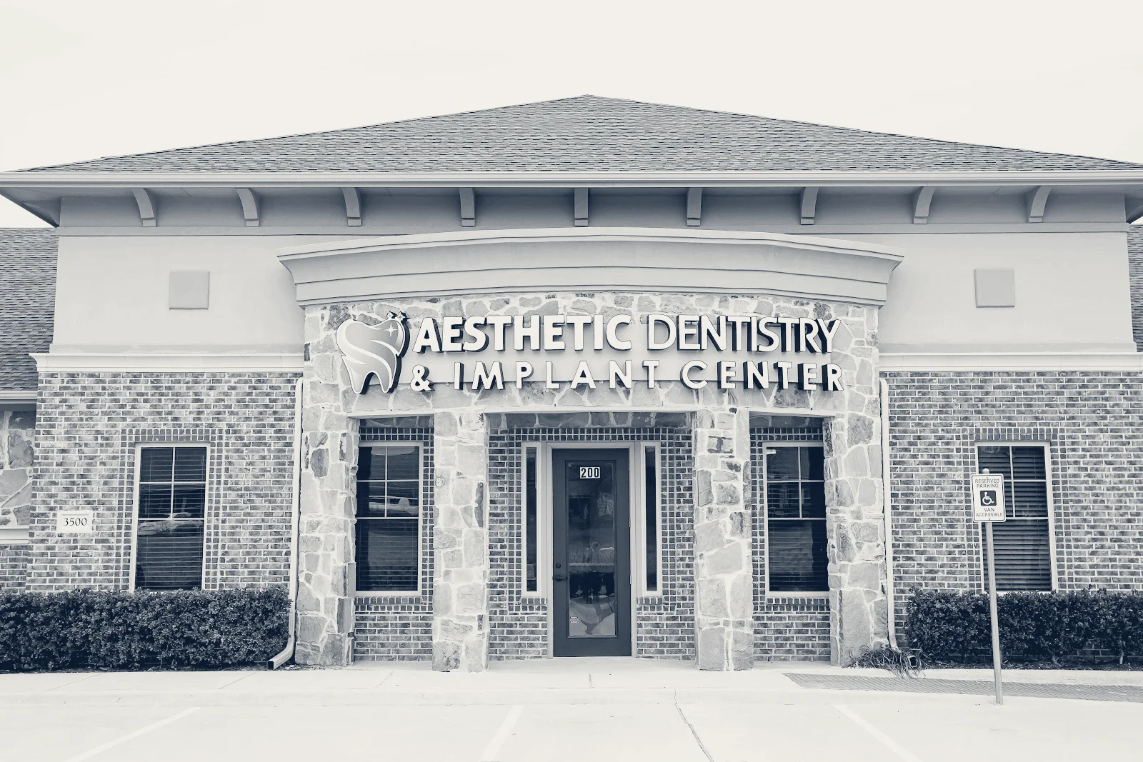 Aesthetic Dentistry & Implant Center, Corinth, Texas
