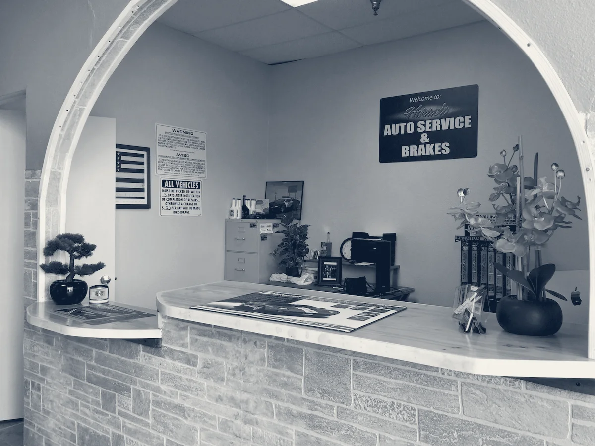 Horacio Auto Service & Brakes, Lake Forest, California