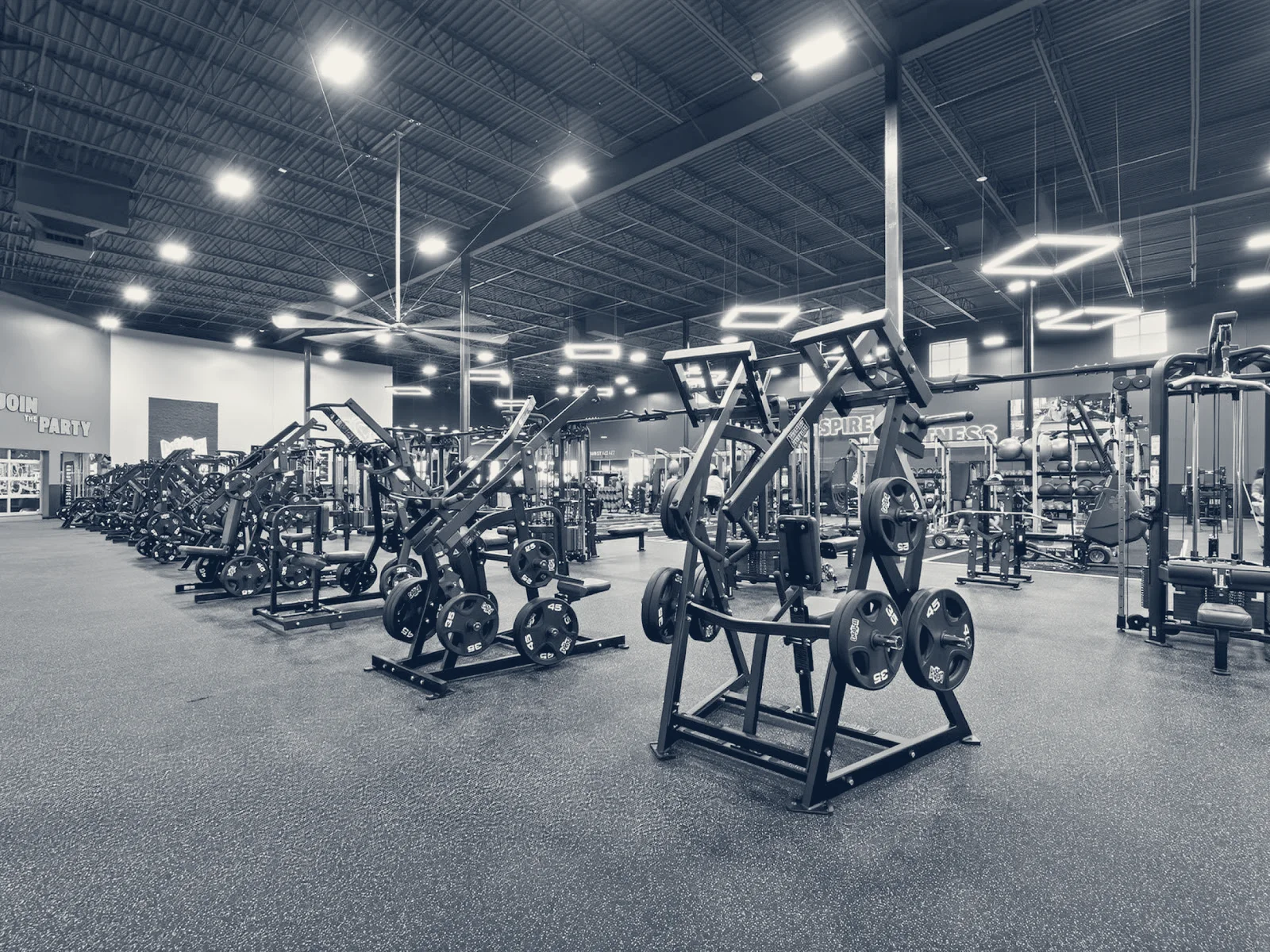 Crunch Fitness - Tustin, Tustin, California