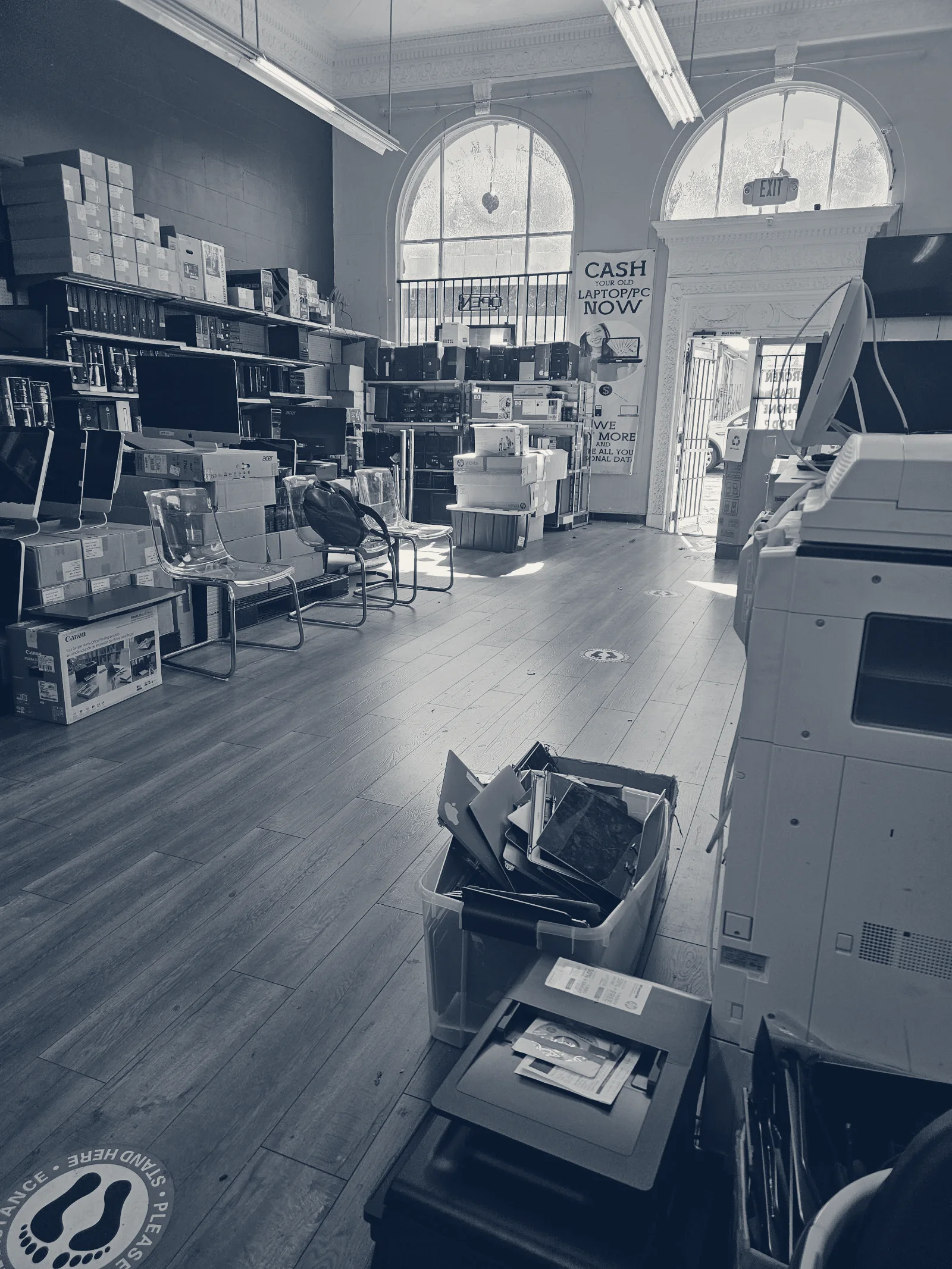 COMPUTER WORLD - FREMONT BRANCH, Fremont, California