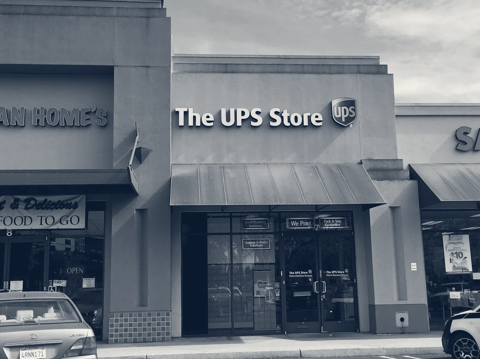 The UPS Store, Mountain View, California