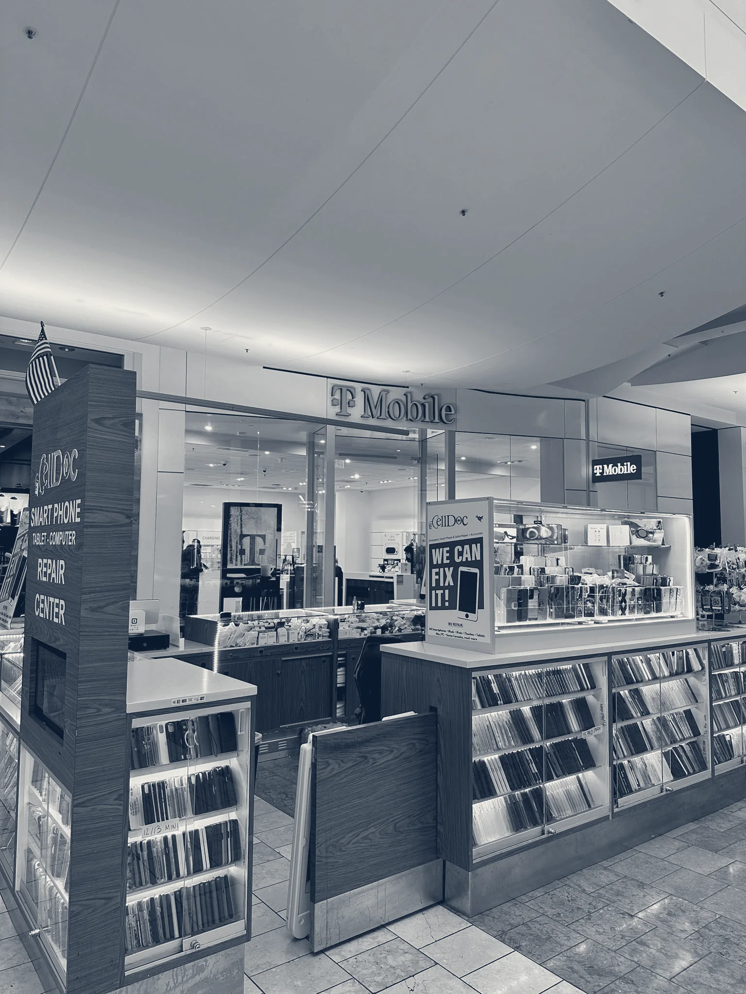 Cell Doc @ Oakridge Mall, San Jose, California
