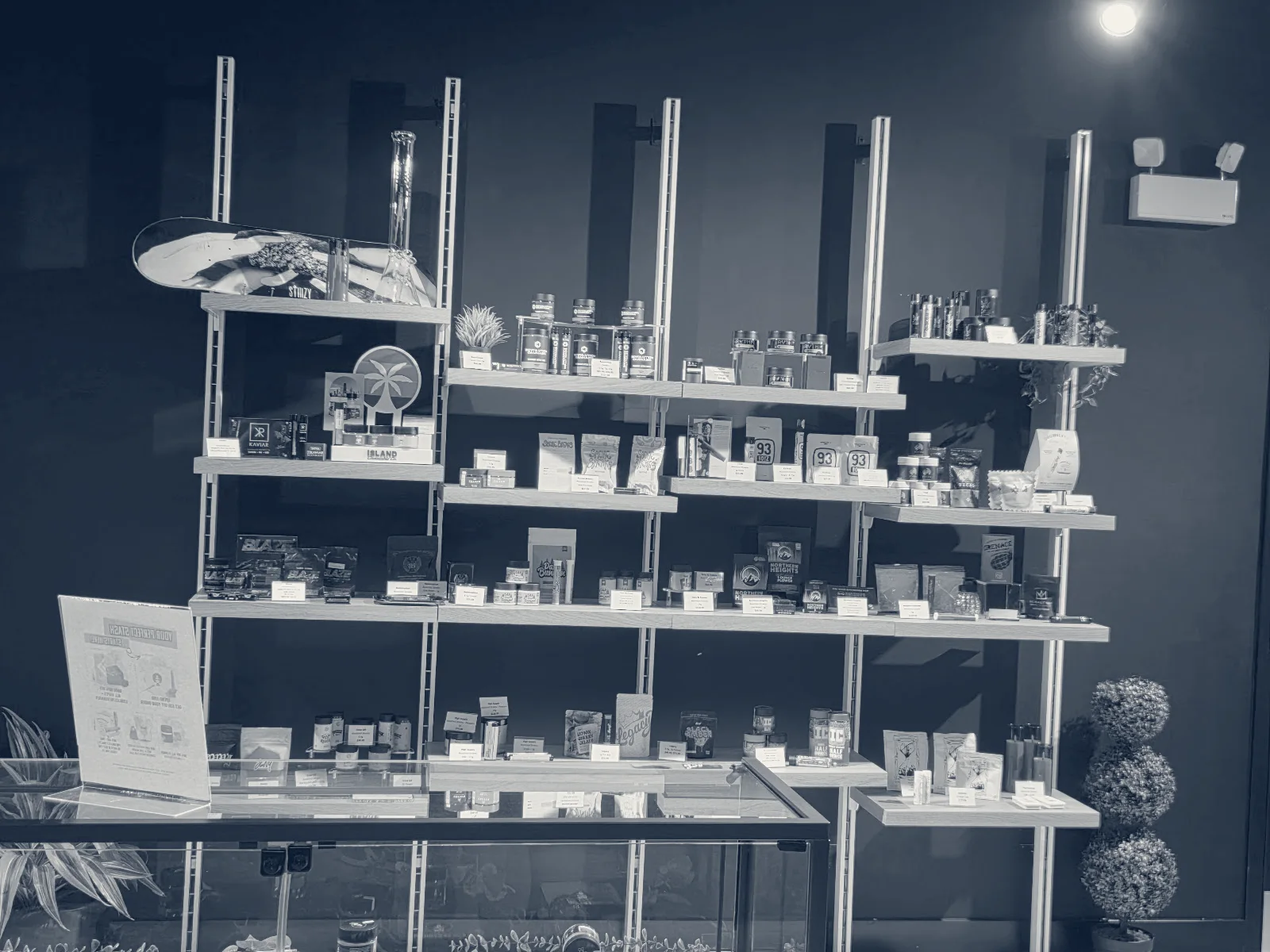 Dr. Greenthumb's Cannabis Dispensary - Bucktown/Sheffield Chicago, Chicago, Illinois